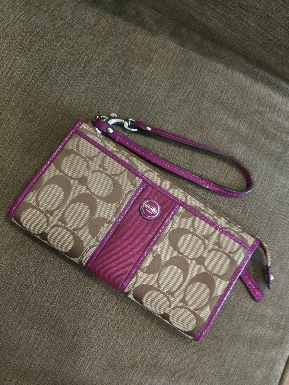 Classic Coach Jacquard Canvas Wristlet Wallet